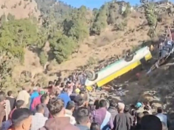 India News | Death Toll Rises to 14 in Haripurdhar Road Accident, Several Critical: Himachal Minister Jagat Singh Negi