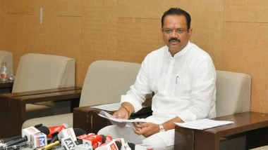 India News | Gujarat Agriculture Minister Jitu Vaghani Offers Prayers and Performs Omkar Chanting at Somnath Mahadev Temple