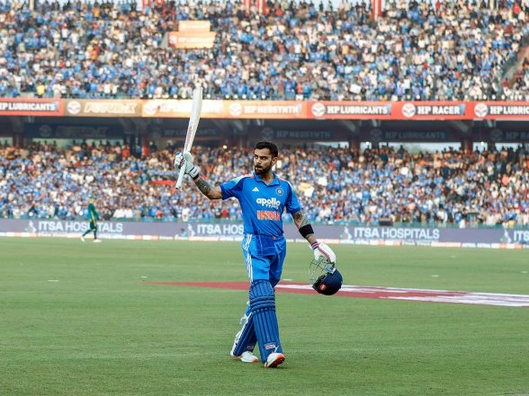 Sports News | Virat Kohli 25 Runs Away from Becoming Third Player to Score 28k Runs Across All Formats