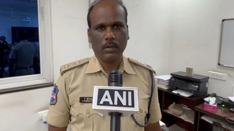 India News | Heavy Traffic in Hyderabad as People Head to Hometowns for Sankranti