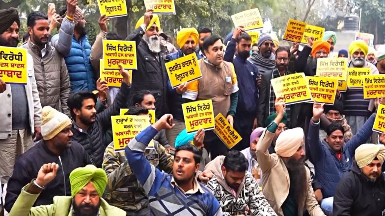 India News | AAP Leaders Protest at Raj Ghat over Alleged Doctored Video of Atishi