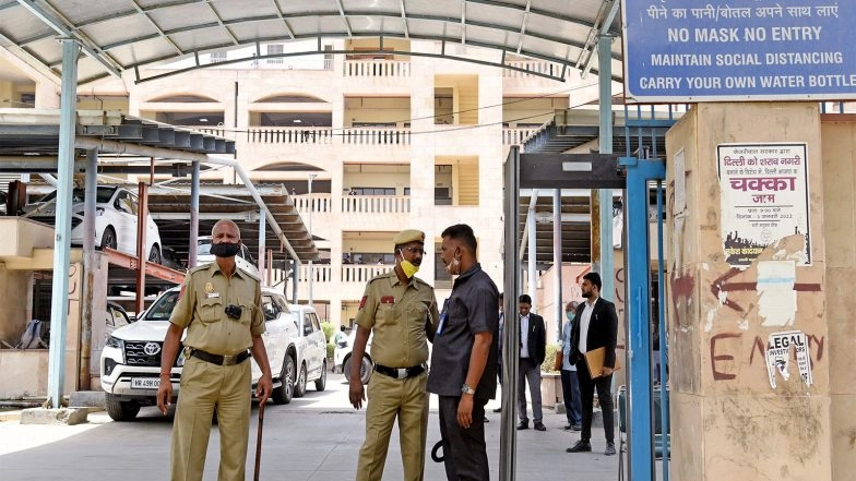 India News | Delhi: Court Grants Bail to 7 Accused of Defrauding US Citizens Through Fake Apple Call Centre