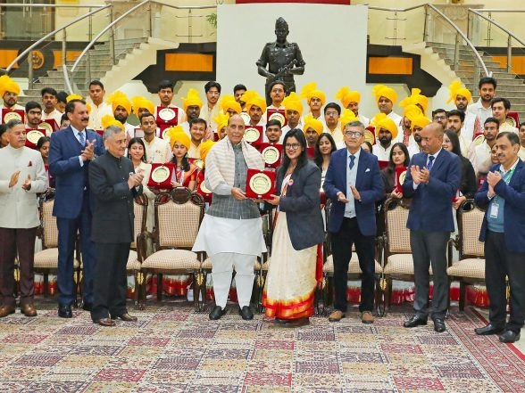 India News | Main Drivers on India's Viksit Bharat Journey: Rajnath Singh Urges Youth to Embrace Multidisciplinary Learning