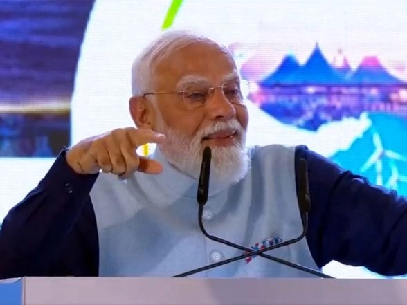 India News | 'Reform Express' Playing Very Big Role in Achieving Goal of Developed Nation: PM Modi at Vibrant Gujarat Regional Conference
