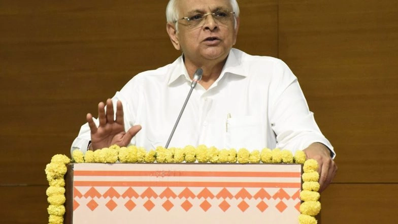 India News | Gujarat CM Bhupendra Patel, Dy CM Harsh Sanghavi Travel by Metro from Mahatma Mandir to Old Secretariat