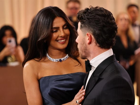 Entertainment News | Golden Globes 2026: Priyanka Chopra, Nick Jonas Serve Major Couple Goals in Coordinated Looks