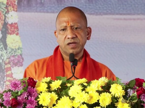 India News | UP Govt to Observe 'Road Safety Month' Till January 31 with 'resolve to Protect Our Families', Says Yogi Adityanath