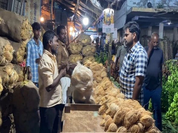 India News | Tamil Nadu: Agricultural Produce Floods Thoothukudi Market Ahead of Pongal Festival