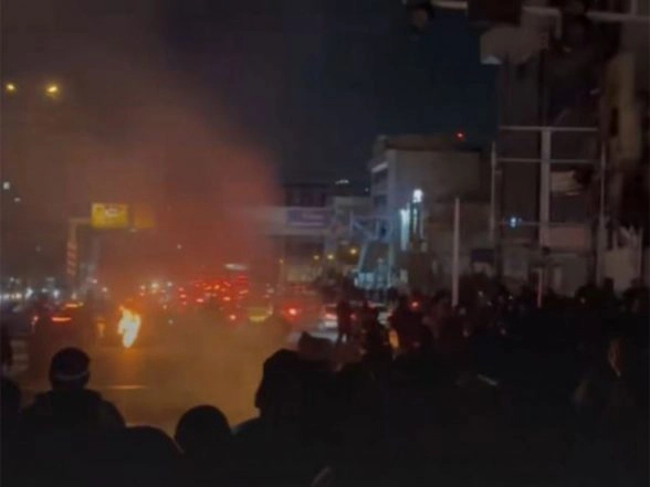 World News | Iran Internet Shutdown Touches 84-hour Mark as Khamenei Regime Cracks Down on Protesters