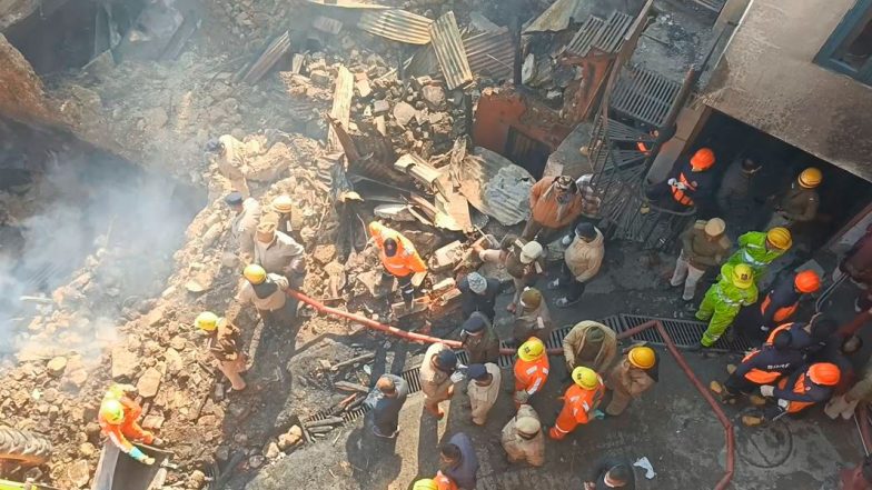 India News | HP CM Sukhu Expresses Grief over Solan's Fire Incident; Orders District Administration to Investigate the Incident