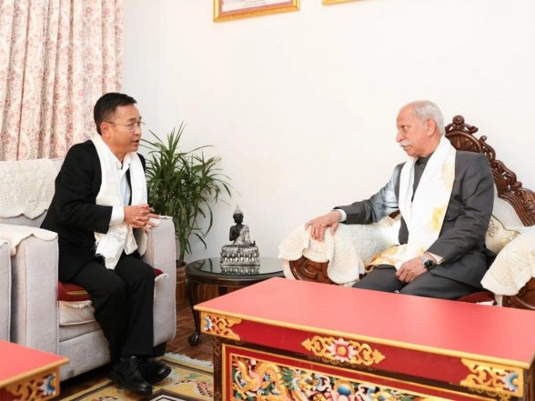 India News | Sikkim CMi Prem Singh Tamang Calls on Arunachal Governer During 2-day Visit to Gangtok