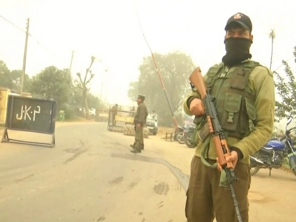 India News | J-K: Security Tightened in Samba After Suspected Pakistani Drone Sightings Along the LoC