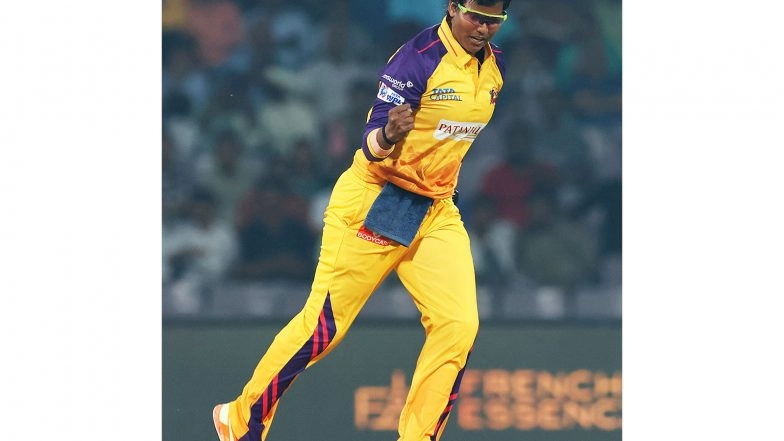 Sports News | WPL: UP Warriorz Recover from 50/5 to 143/5 Against RCB