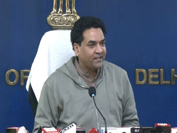India News | AAP, BJP's Kapil Mishra Exchange Jibes over Alleged Insult of 'Sikh Guru'