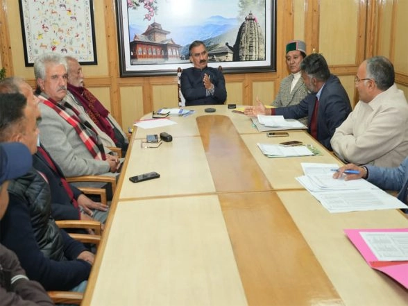 Business News | Himachal Flags Concern over Apple Imports After New Zealand FTA; Farmers Fear Lower Duty from US