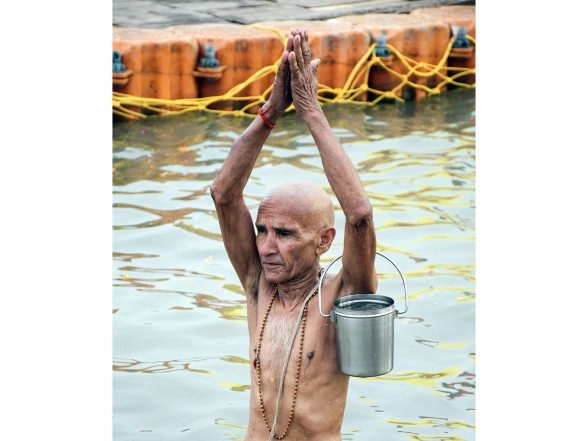 India News |  UP: Administration Makes Special Arrangements for Makar Sankranti Snan, over 1 Crore Devotees Expected