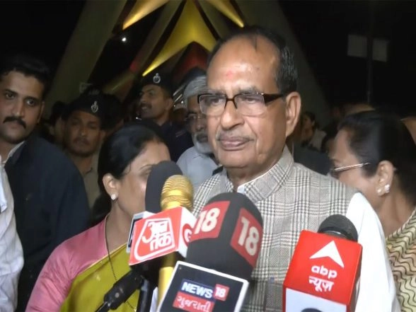 India News | "An Ocean of Corruption:" Union Minister Shivraj Singh Chouhan Defends Removal of MGNREGA
