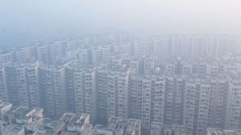 India News | Delhi Wakes Up to Biting Cold and 'very Poor' Air Quality, Overall AQI at 357