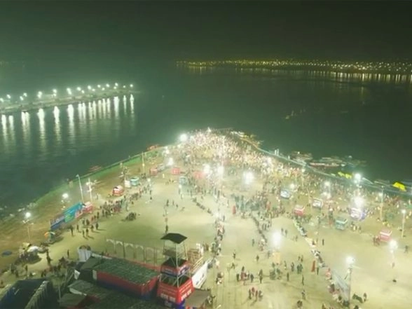 India News | UP: Over 9 Lakh Devotees Take Holy Dip at Magh Mela on Ekadashi; Heavy Security Ahead of Makar Sankranti