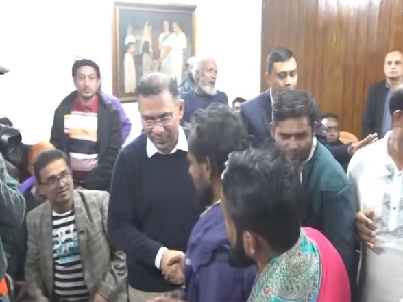 World News | Bangladesh Suspends on Arrival Visa Ahead of Elections