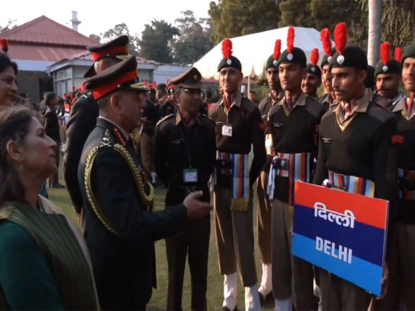 India News | Army Chief General Upendra Dwivedi Visits NCC Republic Day Camp, Interacts with Cadets at Army House