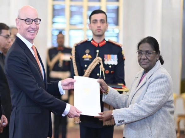 World News | Austrian Ambassador Robert Zischg Presents Credentials to President Murmu