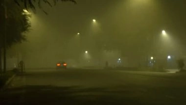 India News | Delhi Wakes Up to Biting Cold and 'very Poor' Air Quality, Overall AQI at 352