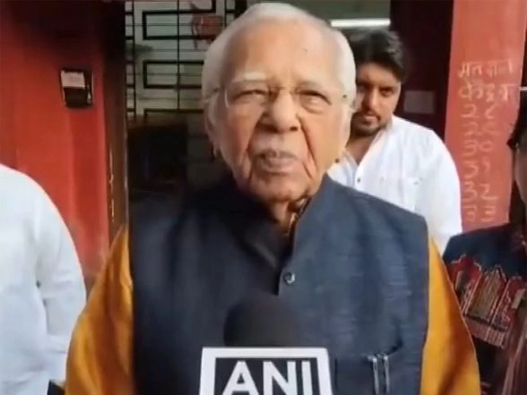 India News | Former UP Governor Ram Naik Casts Vote in BMC Elections