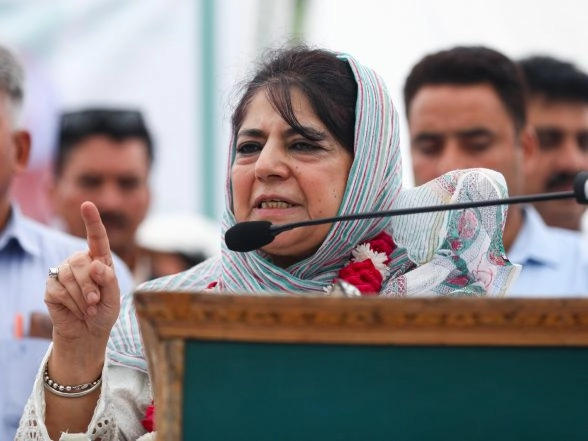 India News | J-K: PDP Chief Mehbooba Mufti Urges MEA to Ensure Safe Return of Indian Students Stranded in Iran