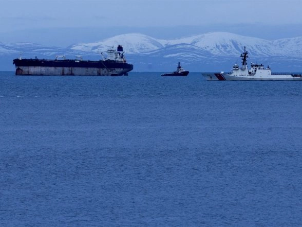 World News | US Completes First USD 500 Million Sale of Venezuela Oil: Report Says Some Proceeds Held in Qatar Bank