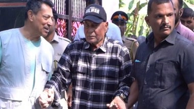 Entertainment News | Salim Khan, Rakesh Roshan Cast Votes in BMC Elections
