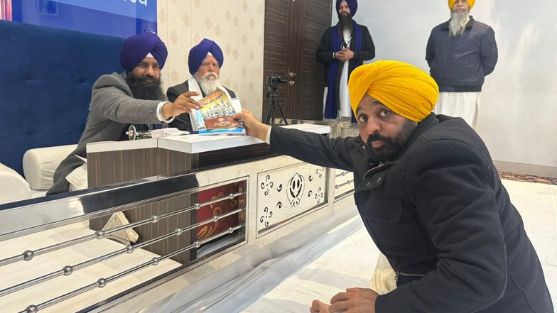 India News | CM Bhagwant Mann Appears Before Akal Takht Sahib Secretariat for Clarification on 'Golak' Comment