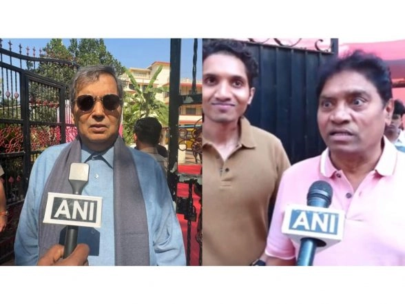 Entertainment News | BMC Polls: Filmmaker Subhash Ghai, Johnny Lever Step out to Cast Their Votes