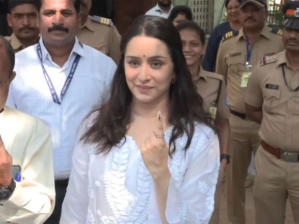 Entertainment News | BMC Polls: Shraddha Kapoor Steps out to Vote, Flaunts Inked Finger