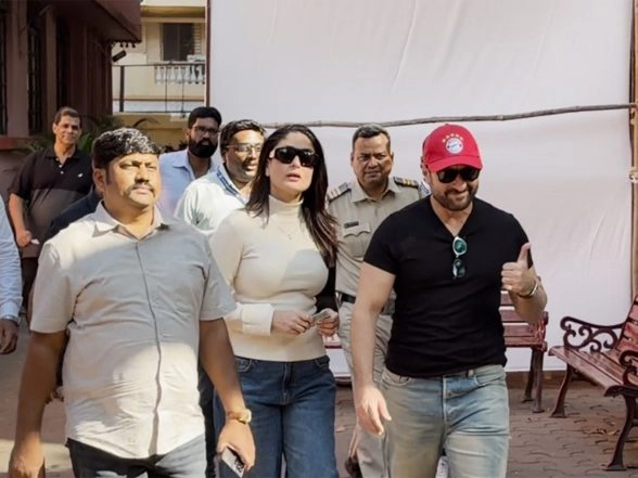 Entertainment News | BMC Elections: Saif, Kareena Exercise Their Right to Vote