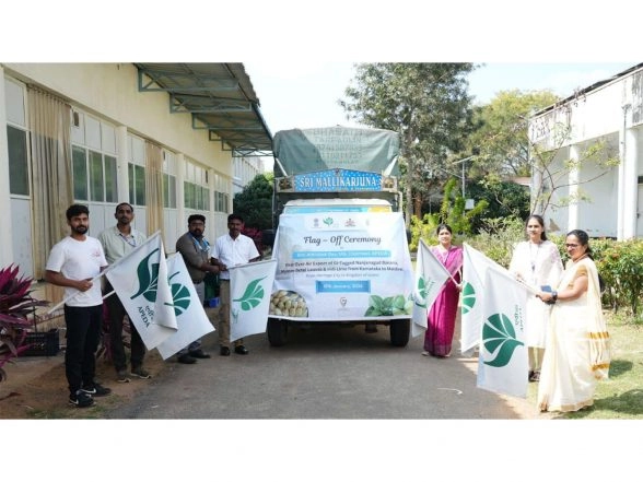 Business News | Karnataka's GI-tagged Bananas, Betel Leaves, and Limes Exported to Maldives