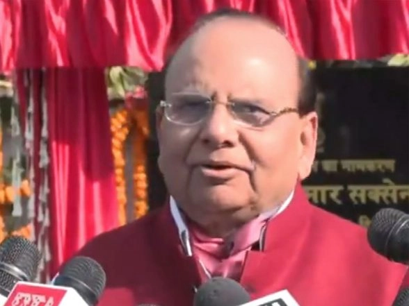 India News | Delhi Govt Creates 4,002 Posts for Doctors, Other Medical Staff in Four Hospitals