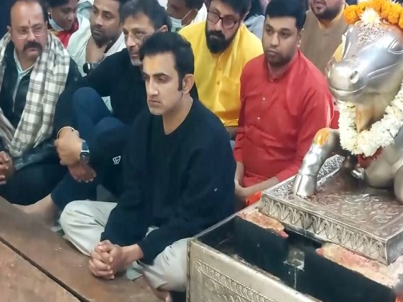 Sports News | Ujjain: Team India Head Coach Gautam Gambhir Visits Mahakaleshwar Temple Ahead of ODI Series Decider