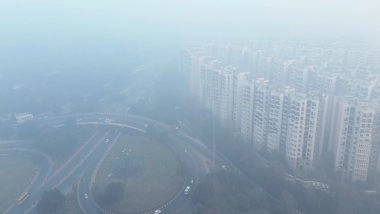 India News | North India Shivers as Dense Fog Envelops Cities Amid Persistent Cold Wave