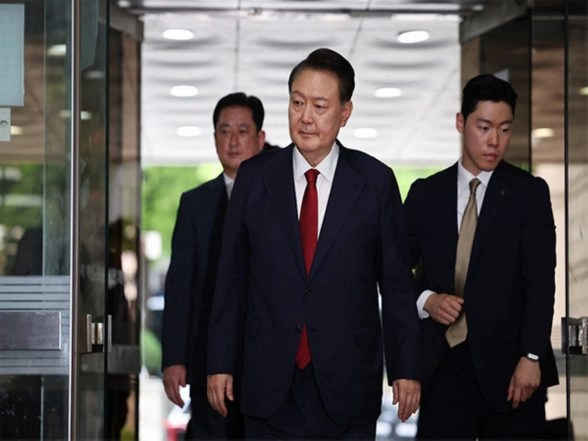World News | Ex-South Korean President Yoon Sentenced to 5 Years in Prison over Obstruction of Justice, Other Charges
