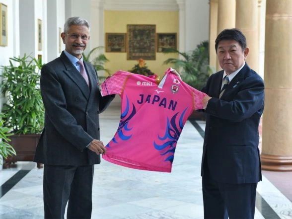 World News | EAM Discovers Shared Love for Cricket with Japan's FM Amid Strategic Talks