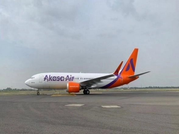 India News | Akasa Air Becomes First Indian Airline to Offer Apple Pay for International Flight Bookings