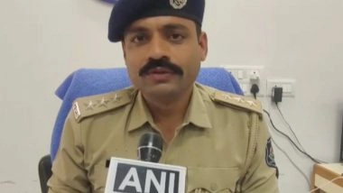 India News | FIR Filed Under Immigration Act After Coast Guard Hands over Pakistani Boat Found Operating in Indian Waters