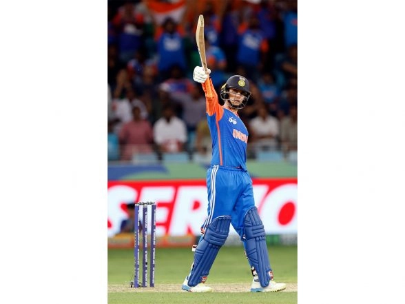 Sports News | Abhishek Sharma Defines the Way This Indian Team Wants to Play in the T20 Format: Sanjay Bangar