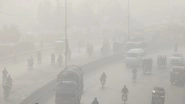 World News | Smog Chokes Pakistan's Punjab as Air Quality Slips to 'very Unhealty' Level