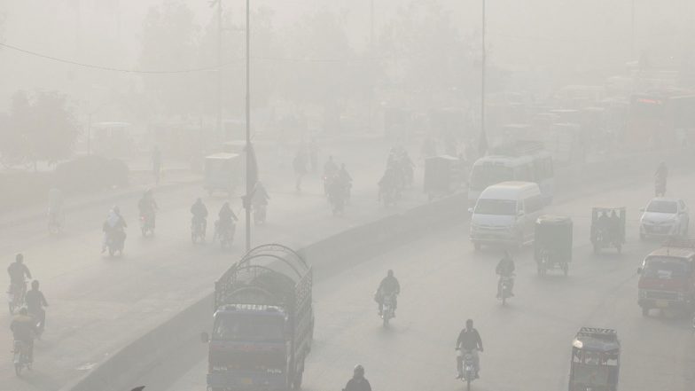World News | Smog Chokes Pakistan's Punjab as Air Quality Slips to 'very Unhealty' Level