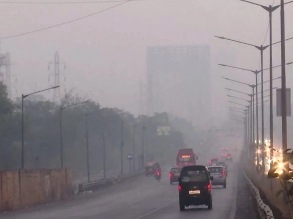 India News | Dense Fog Covers Parts of Mumbai, AQI Remains 'satisfactory'