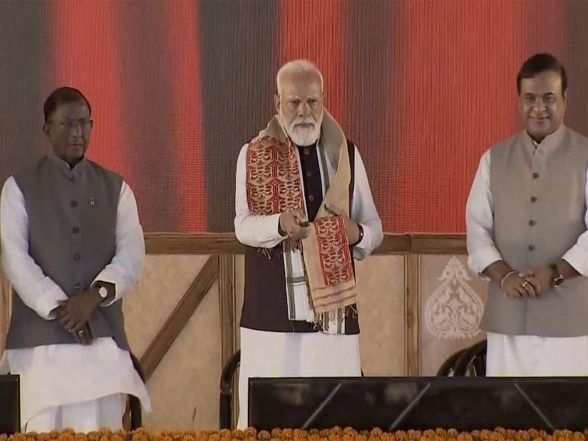 India News | Assam: PM Modi Lays Foundation of Kaziranga Elevated Corridor, Flags off Two Amrit Bharat Trains in Nagaon