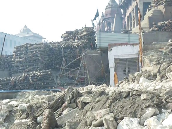 India News | UP: Police Register Cases Against Individuals for Spreading Deepfake Content over Redevelopment of Manikarnika Ghat in Varanasi