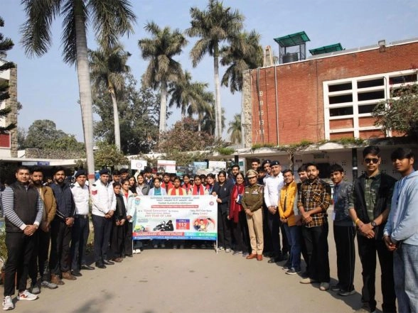 India News | Chandigarh Traffic Police Organises Road Safety Walkathon Under National Road Safety Month